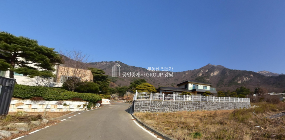 인천 강화군 화도면 흥왕리 강화도 펜션 8동과 아름다운 카페. 잘 가꿔진 조경과 풀장 매도 또는 임대 임대 매물번호 10778 사진 2