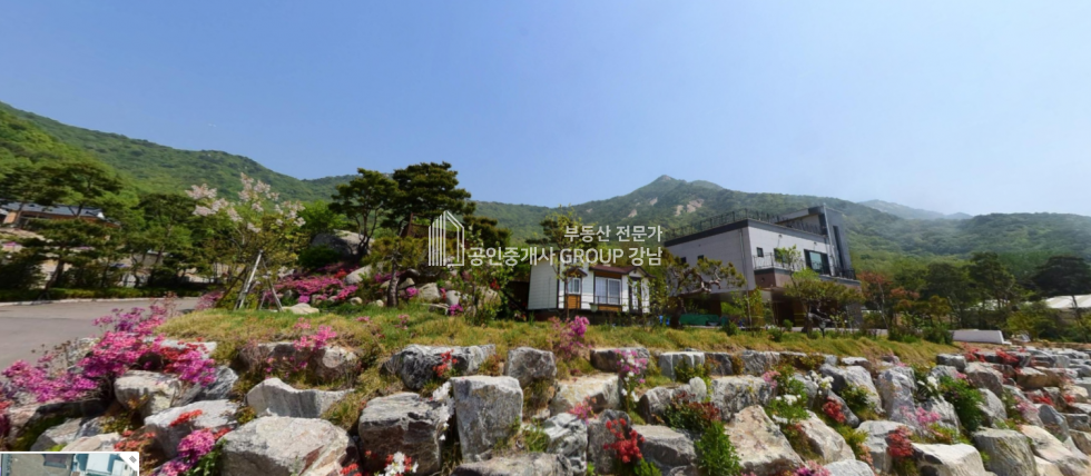 인천 강화군 화도면 흥왕리 강화도 펜션 8동과 아름다운 카페. 잘 가꿔진 조경과 풀장 매도 또는 임대 임대 매물번호 10778 사진 4