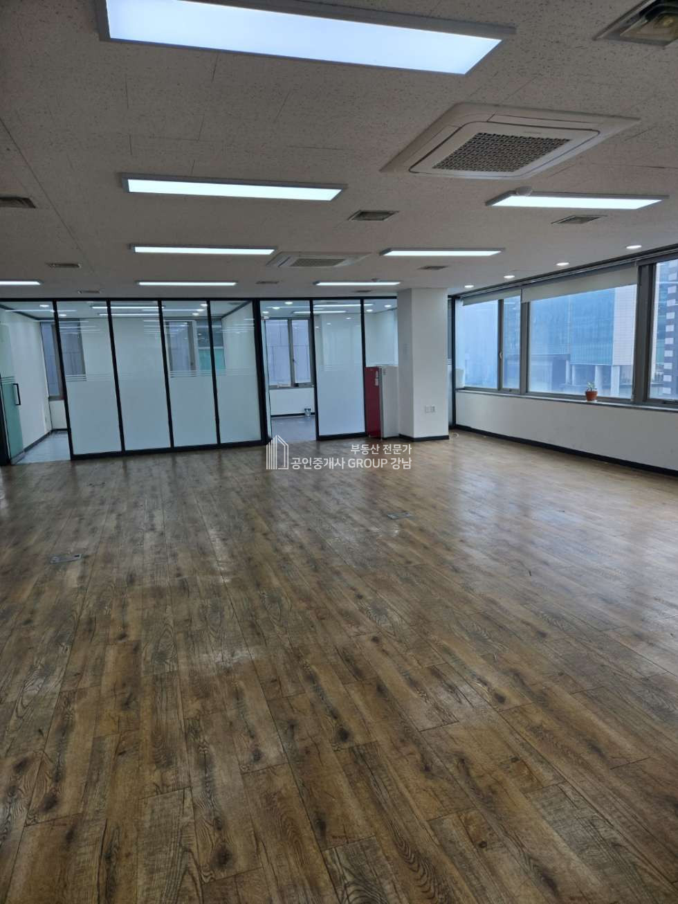 서울 강남구 역삼동 언주로 대로변 업무시설 . 3개층 기준. 임대 매물번호 10803 사진 1